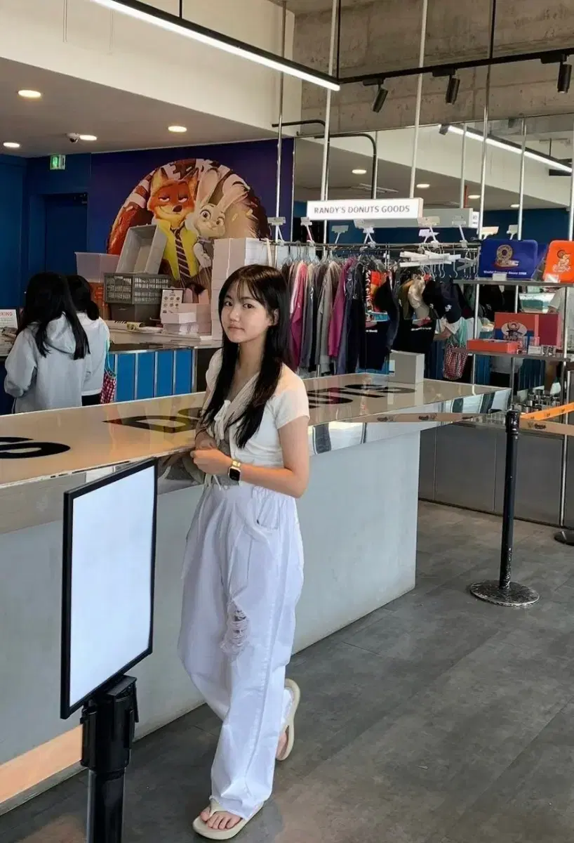 thumbnail-4
